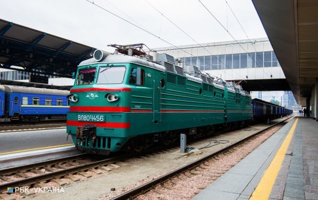 УЗ назначила еще один дополнительный поезд на Покрову