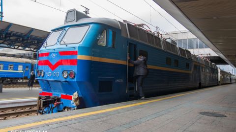 УЗ продовжить маршрут потягу Київ-Харків до Дня Незалежності: що зміниться