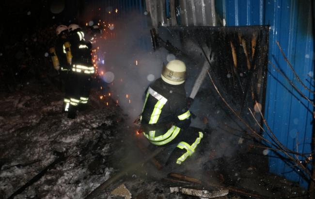 В Киеве горели магазины со стройматериалами