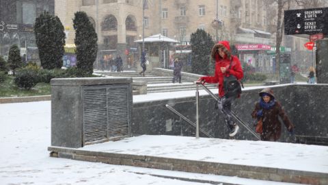 Сніг, дощ, сонце, мороз: синоптики дали прогноз погоди на 24 січня