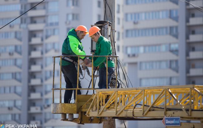 Ремонтні бригади працюють 24/7 для відновлення електропостачання, - ДТЕК