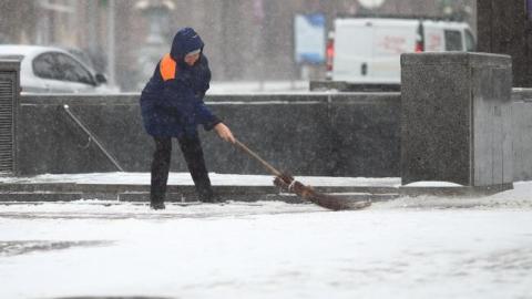 Снегопады и штормовой ветер: синоптик рассказал о погоде до конца недели
