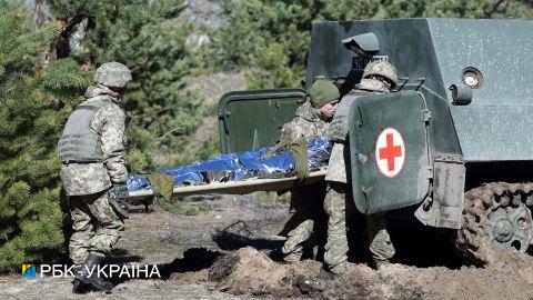 Боевики на Донбассе ранили еще одного украинского военного