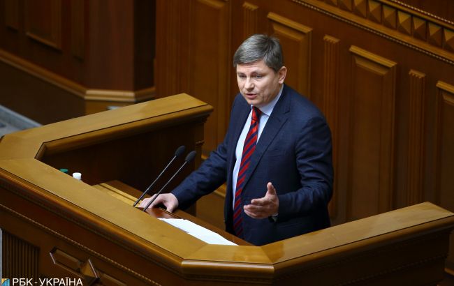 В партии Порошенко прокомментировали первый тур выборов
