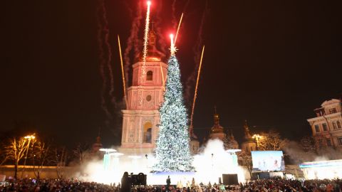 У Києві встановлять одразу три ялинки: де будуть новорічні дерева і як їх прикрасять