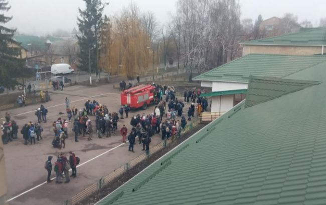 У Київській області в школі розпилили сльозогінний газ