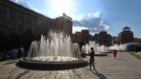 Завтра в Украину вернется жара