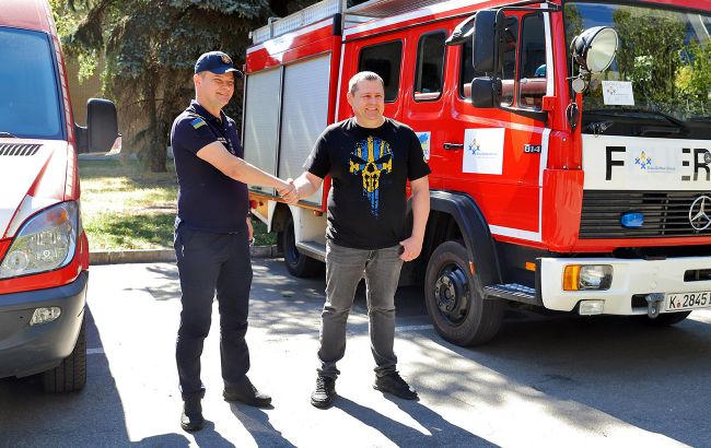 Філатов показав спецтехніку від німецького Кельна, яку Дніпро надав рятувальникам міста