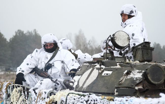 На Донбасі бойовики 11 разів порушили "тишу", поранений український військовий