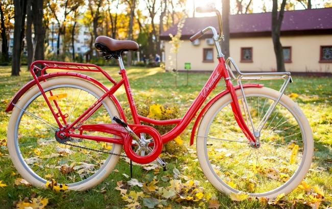 Експеримент на Русанівці: в Києві велосипеди здають в оренду безкоштовно