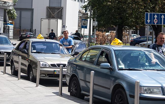 В Одессе злоумышленник похитил и жестоко пытал таксиста