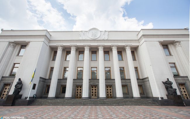Полиция разоблачила хищения более 2 млн гривен при ремонте в Верховной раде