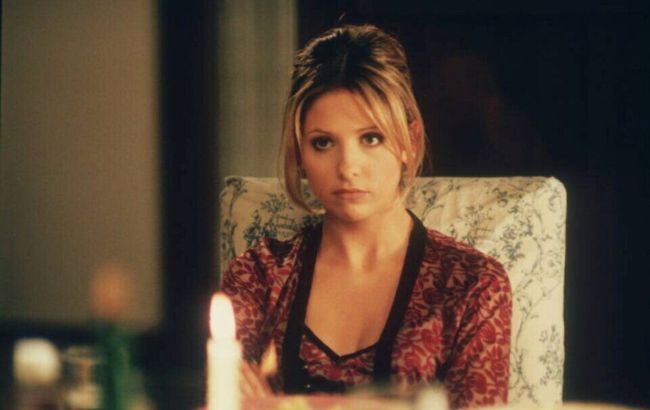 Як зараз виглядає красуня Баффі з серіалу про винищувачку вампірів (фото)