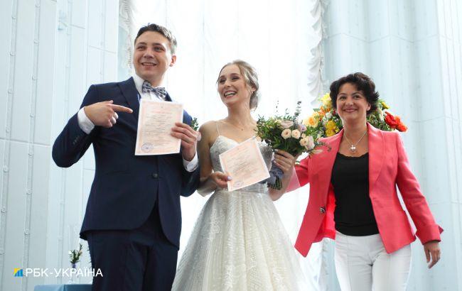 Шмигаль: подати заяву до РАЦСу можна буде через "Дію"