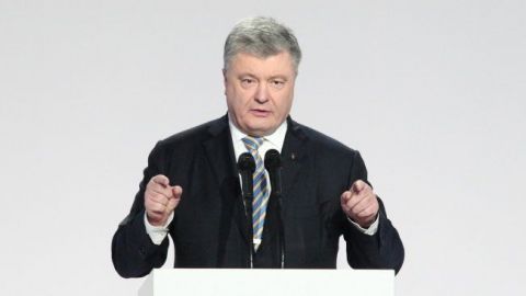 Большинство украинцев считает Порошенко наиболее вероятным победителем на выборах, - опрос