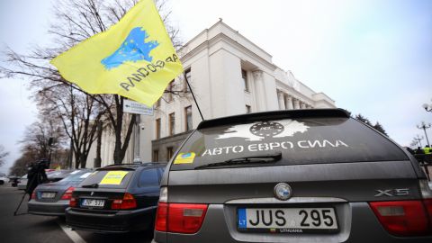 В Украине упрощают растаможку "евроблях". Закон завтра вступит в силу
