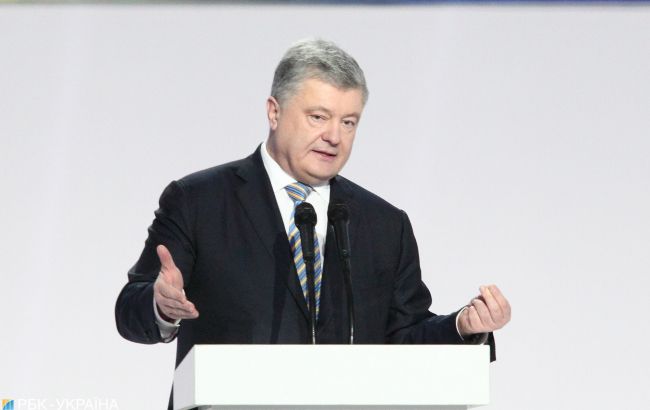 Сольный выход: как Петр Порошенко объявил об участии в президентских выборах