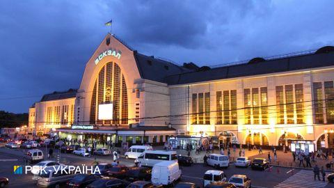 В результате взрыва возле вокзала Киева ранен мужчина