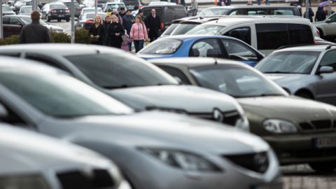 Парковаться в Киеве станет дороже: названа причина