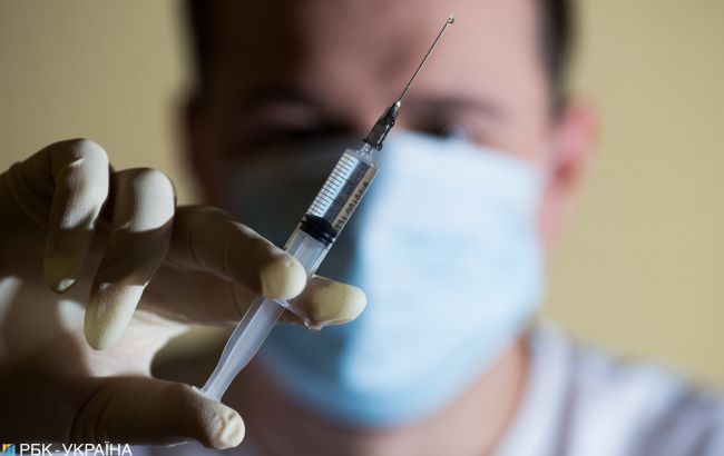 Британия начнет испытания вакцины против коронавируса на животных