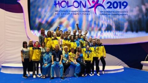 Украинцы завоевали восемь наград на чемпионате Европы по спортивной акробатике