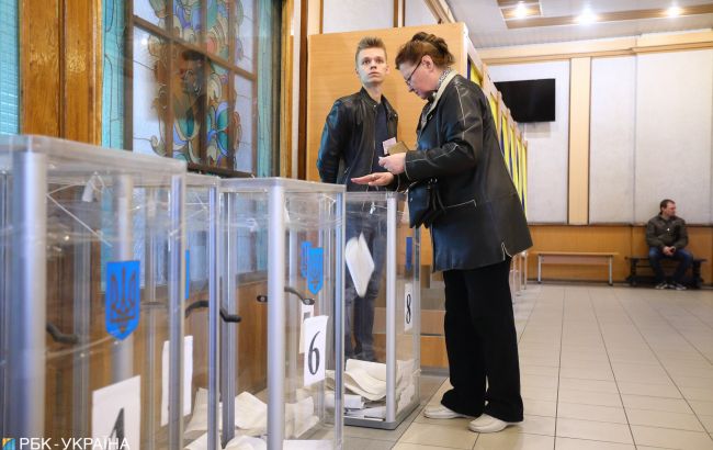 Полиция уже получила 15 сообщений о минировании избирательных участков