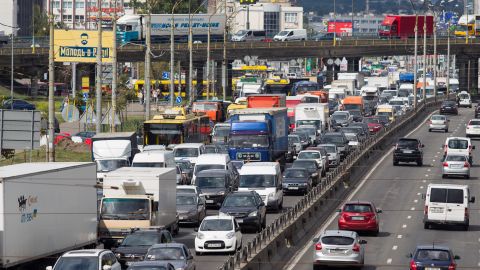 Накануне выходных Киев сковали пробки: какие улицы следует объехать
