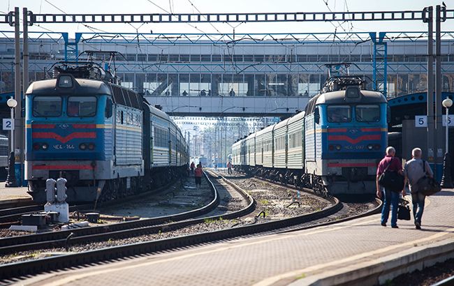 УЗ призначила ще три додаткових поїзди на Покрову