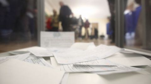 В Покровске на 50 округе побили журналистов