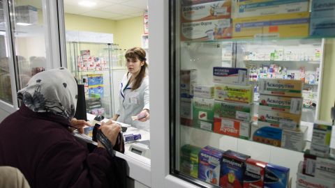 Украинцы назвали месячную сумму затрат на лекарства и лечение