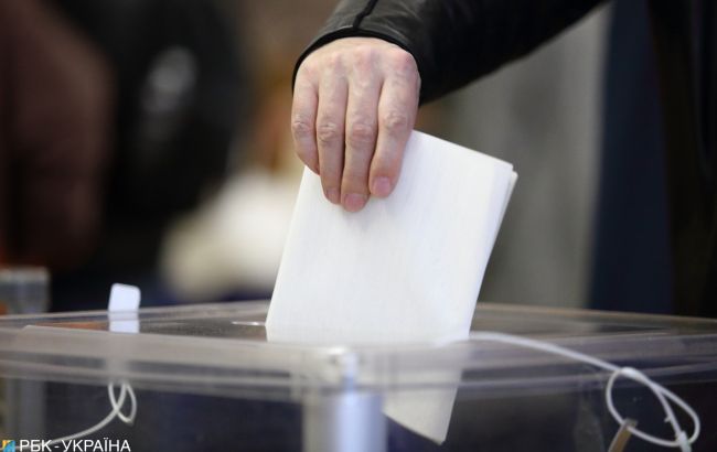 Голосование на выборах президента Украины стартовало за рубежом