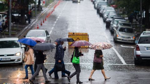Балтийский циклон несет в Украину ливни и град