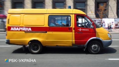 У Києві масштабний прорив теплотраси. Без опалення залишилися два житлових будинки