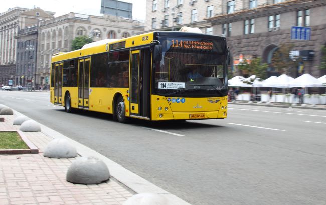 В Киеве начали незаконно продавать спецпропуска для проезда в транспорте на время локдауна