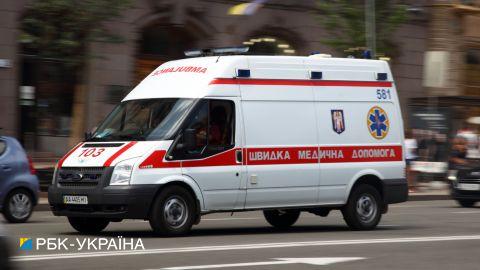 Коли потрібно викликати "швидку" при коронавірусі: у МОЗ назвали перелік симптомів