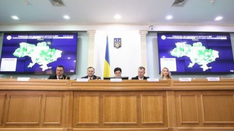 ЦВК затвердила форму і текст бюлетеня до другого туру