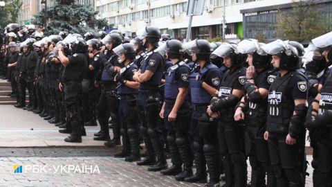 Полицейских обязали платить алименты со всех доходов