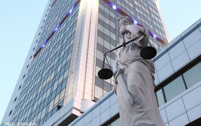 Госпсуд призупинив справу АМКУ про примусове стягнення 6,5 млрд грн у тютюнових компаній
