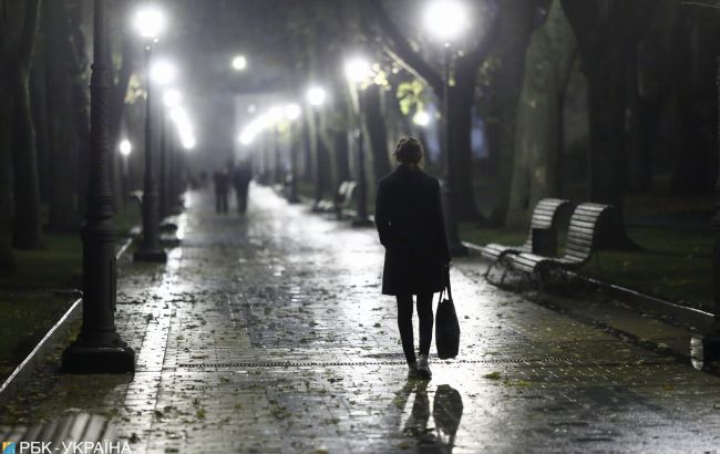 Сильный ветер и дожди по всей Украине: погода на завтра