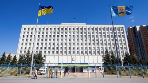 ЦВК "замінували" в останній день подачі документів