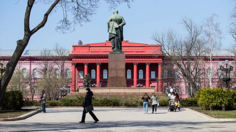 Поліція проводить обшуки в університеті Шевченка