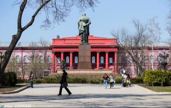 Сонячно, але місцями з дощем: прогноз на согодні