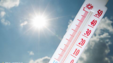 Снова припечет: какие области накроет сильной жарой