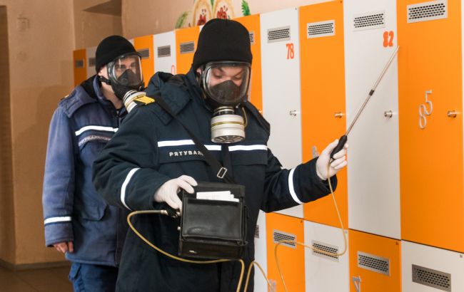 У Дніпрі розпилили газ в школі, є постраждалі