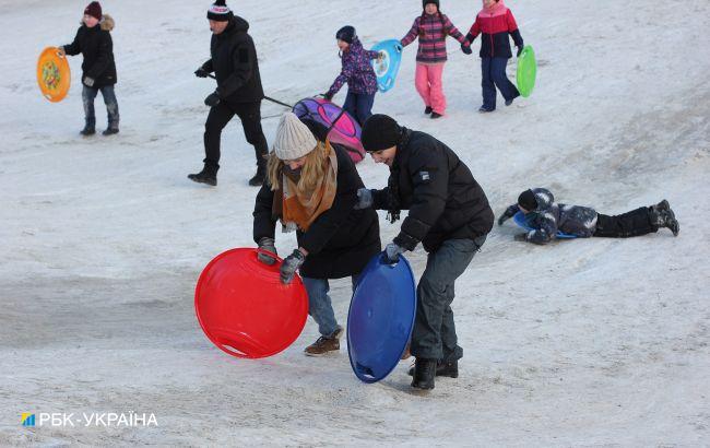 Зимние каникулы 2022 в Харькове, Сумах и Полтаве: график отдыха детей
