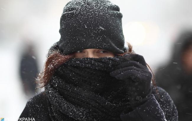 Украинцев предупредили о снегопадах, метелях и гололедице 25 декабря