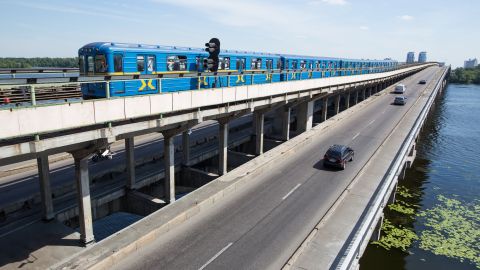 В метро Киева случился коллапс: первые подробности (видео )