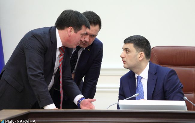 Гройсман созывает брифинг после заявлений Зеленского