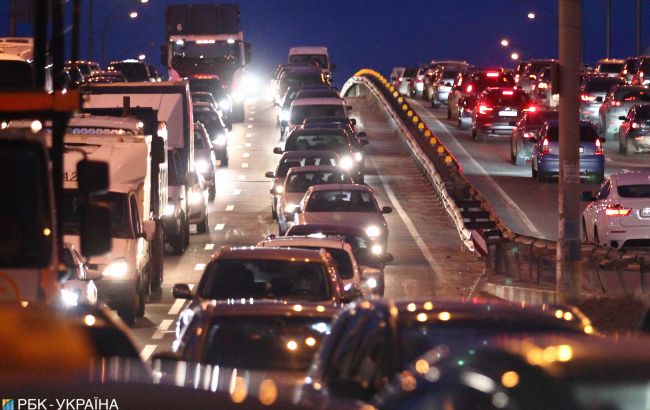 Бензин дорожает: сколько стоит топливо на АЗС