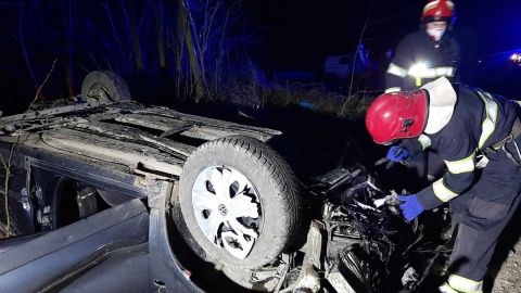 У Хмельницькій області машина злетіла в кювет, загинули три особи